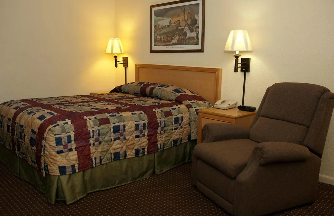 Travelers Budget Inn-1